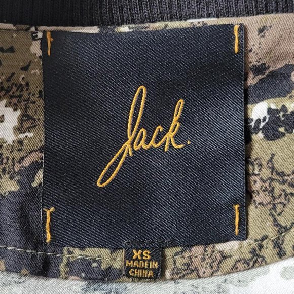 NWOT Camo/Black Rayon Bomber Jacket (XS) - Picture 3 of 9